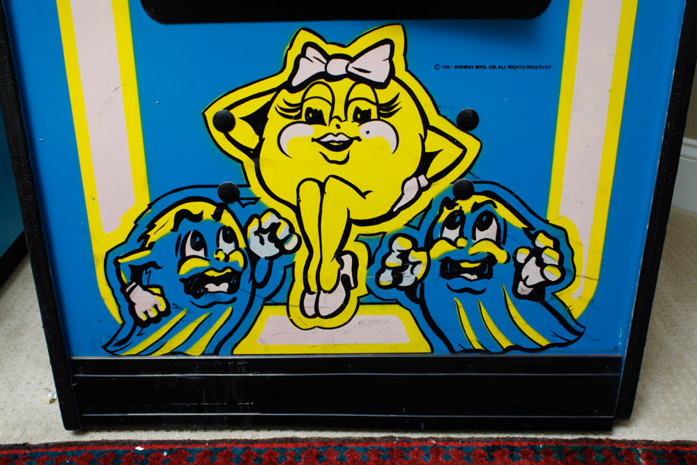 Vintage "Ms. Pac-Man" Arcade Game