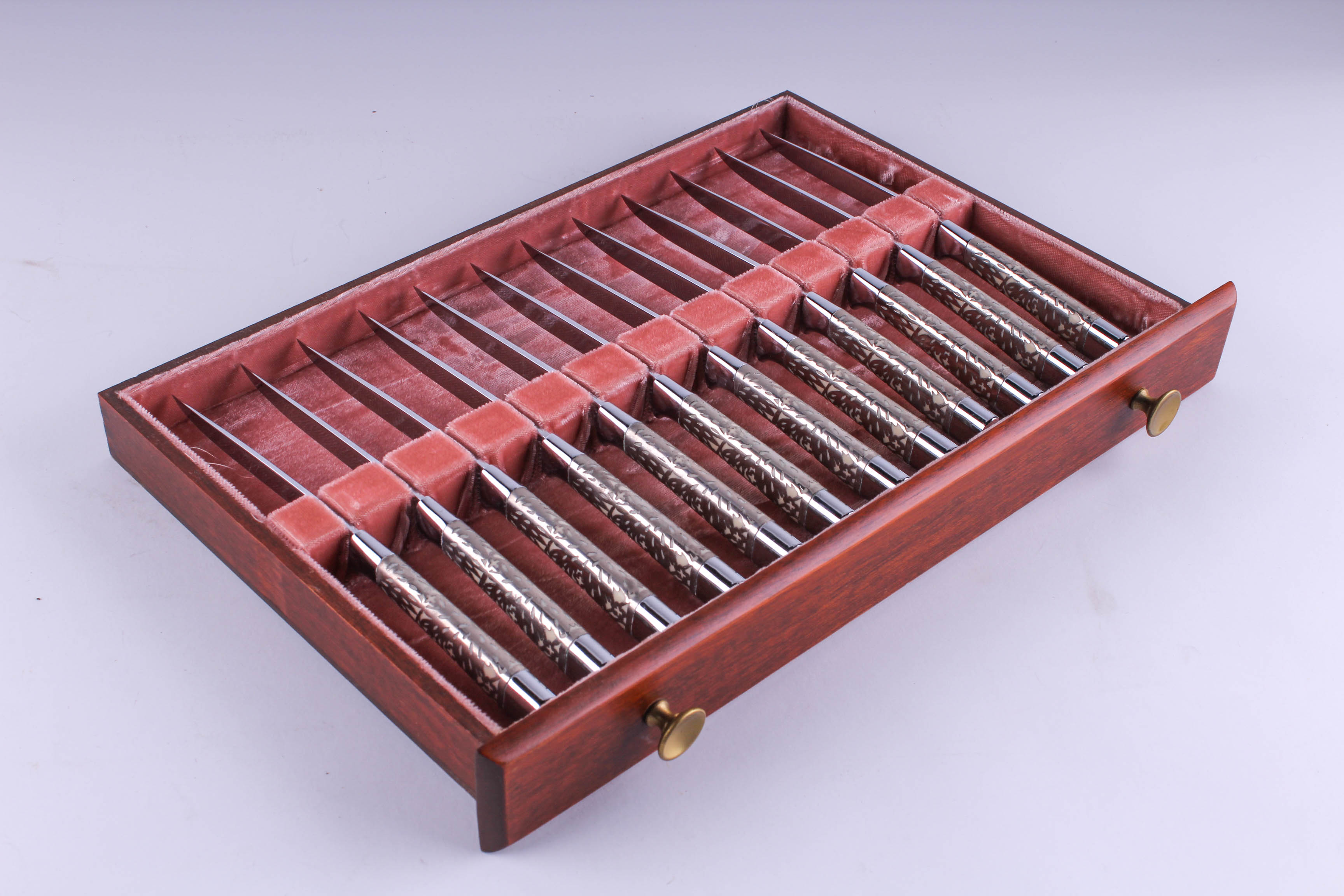 Carvel Hall Classic Carving and Steak Knife Set