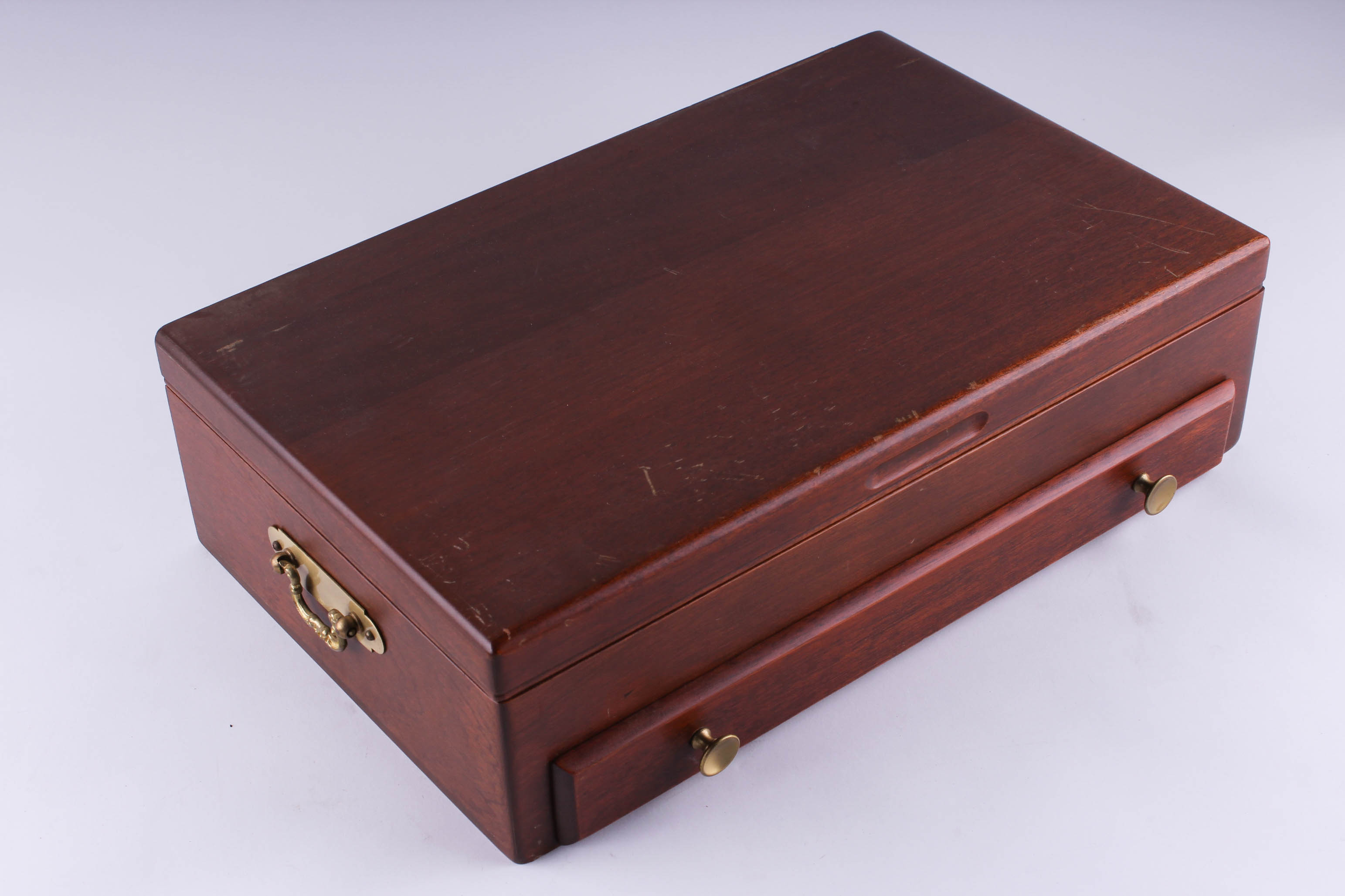 Carvel Hall Classic Carving and Steak Knife Set