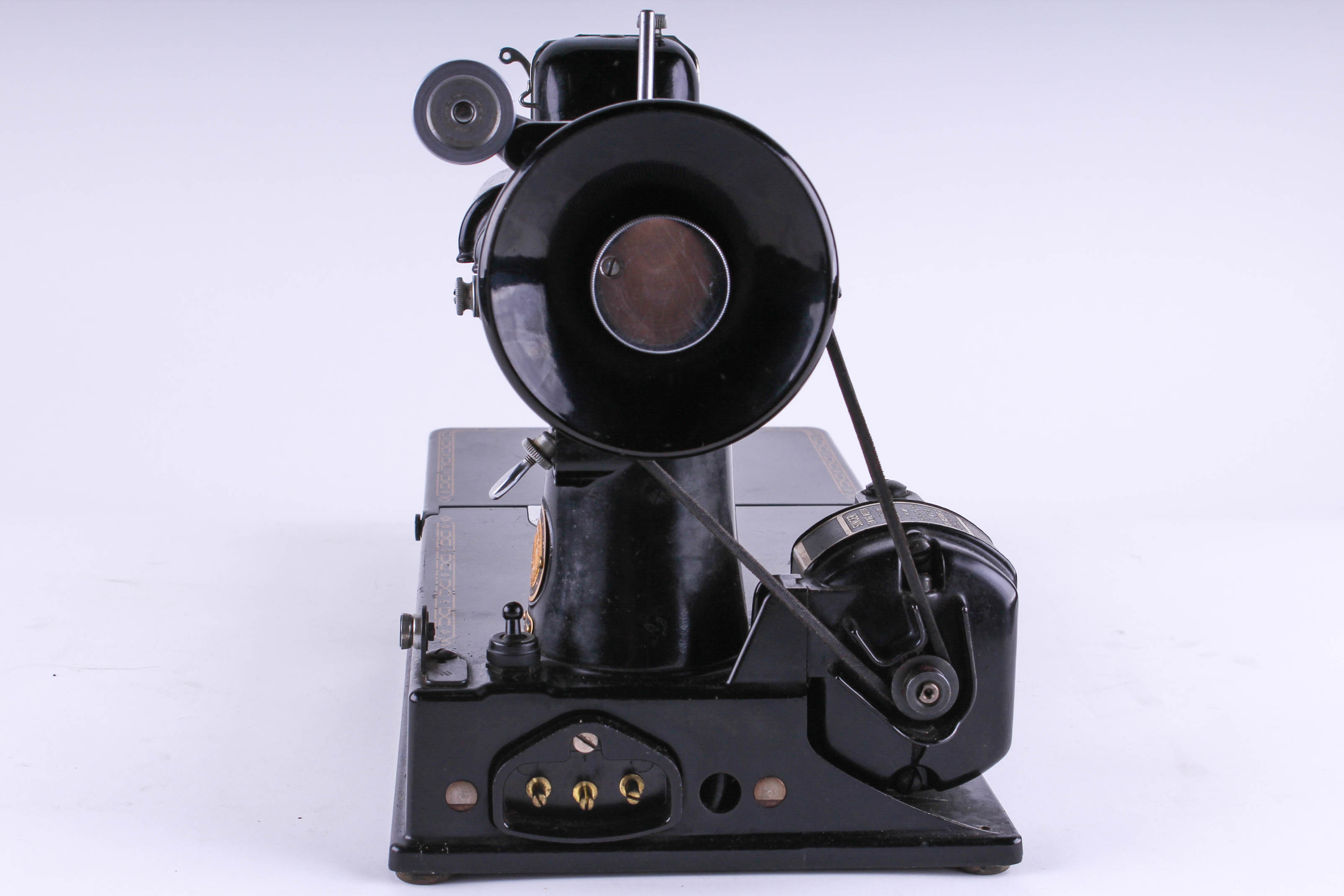 Vintage Singer "Featherweight" Sewing Machine Model 221 with Case