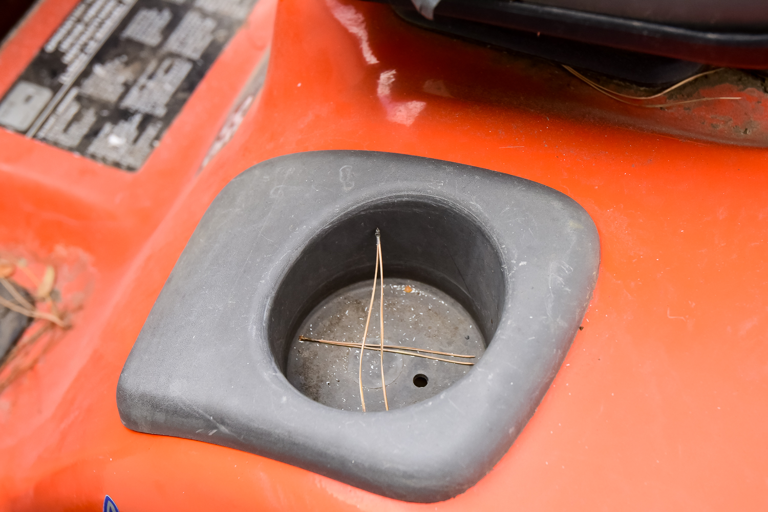 Husquarna LTH 130 Hydrostatic Automatic Riding Lawn Mower