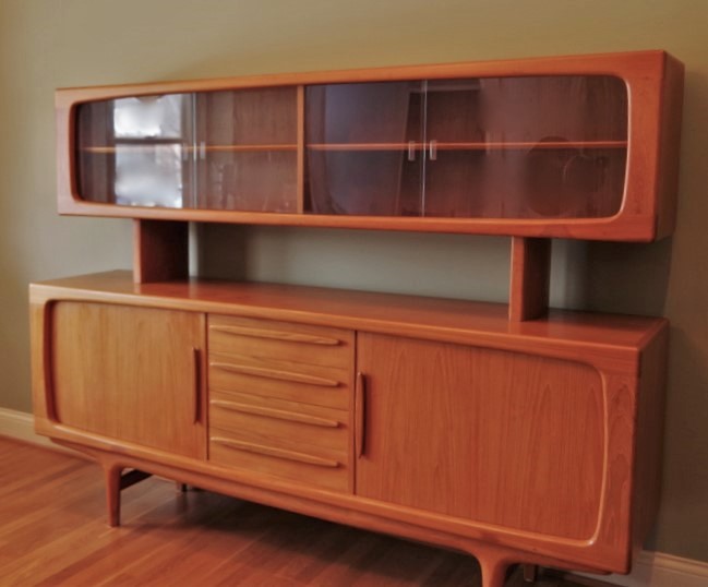 Mid Century Danish Modern Teak Credenza with Floating Hutch