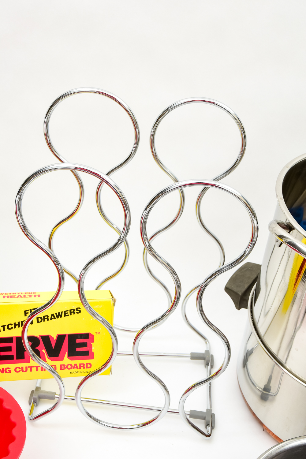 Assorted Kitchenalia