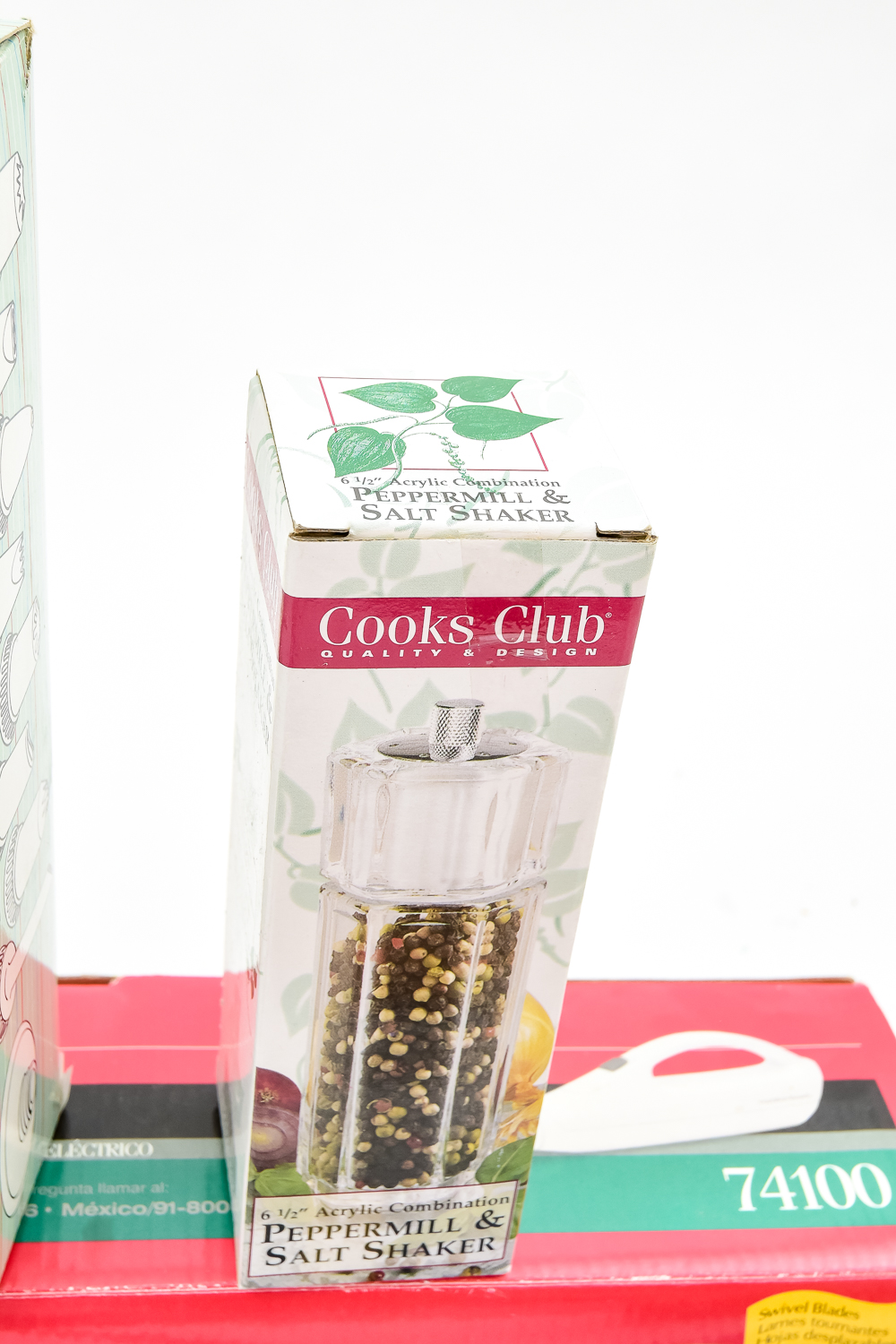 Assorted Kitchenalia