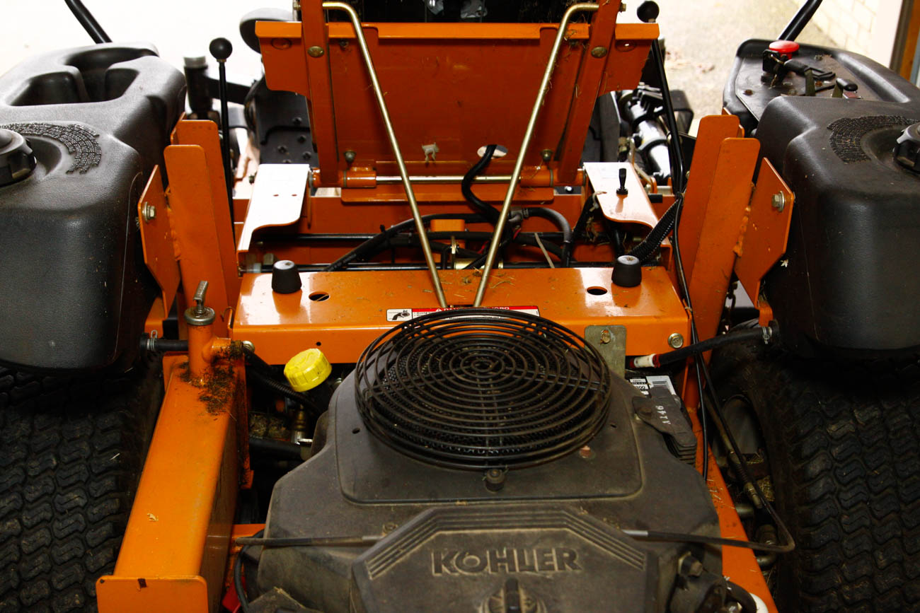 Woods 60" Zero-Turn Mower With Hydraulic Deck