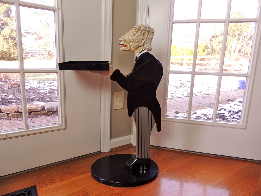 Bombay Company James the Butler Stand