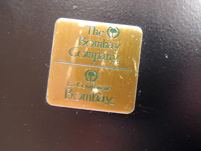 Bombay Company James the Butler Stand