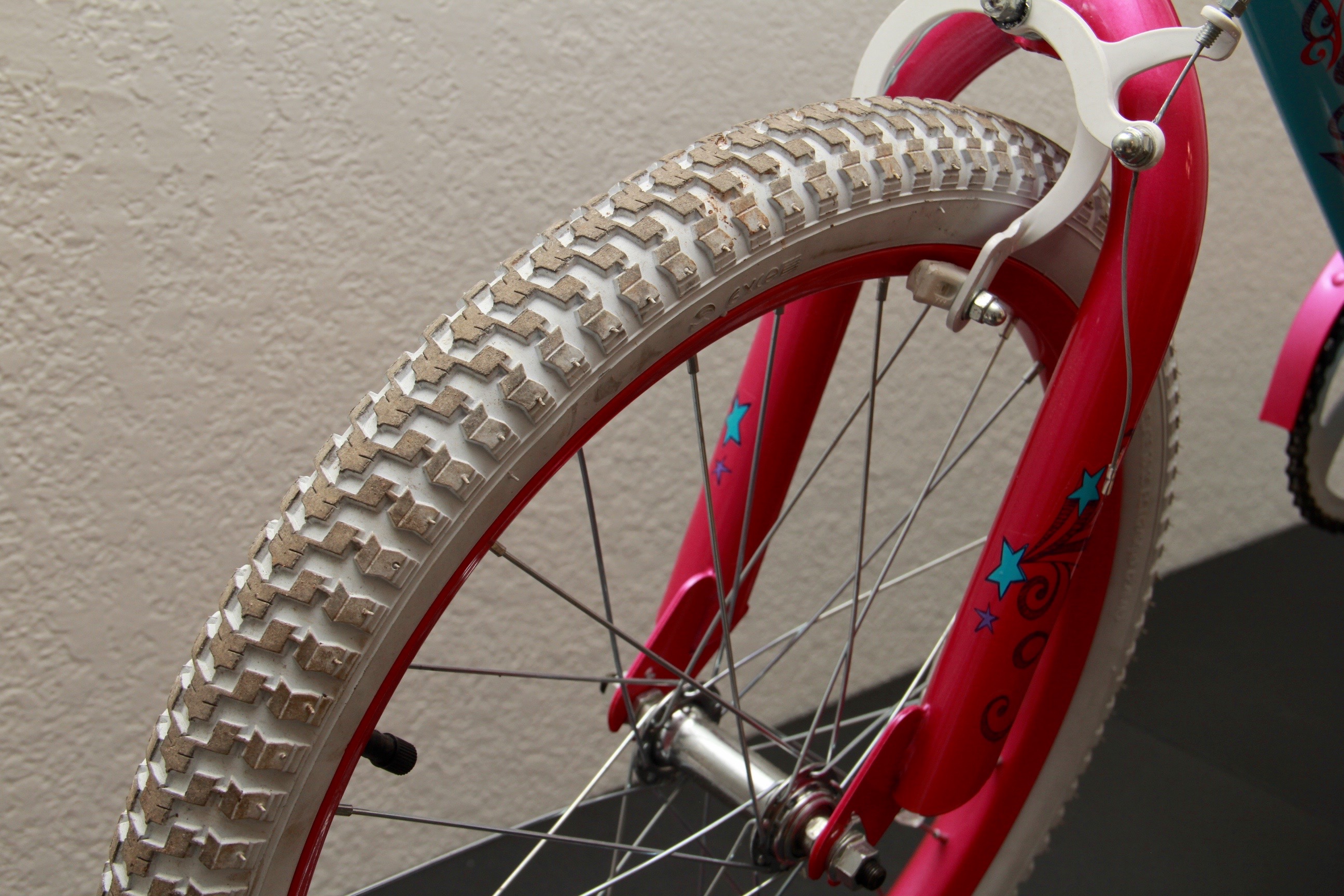 Childs 20" Kent Lucky Star Bicycle