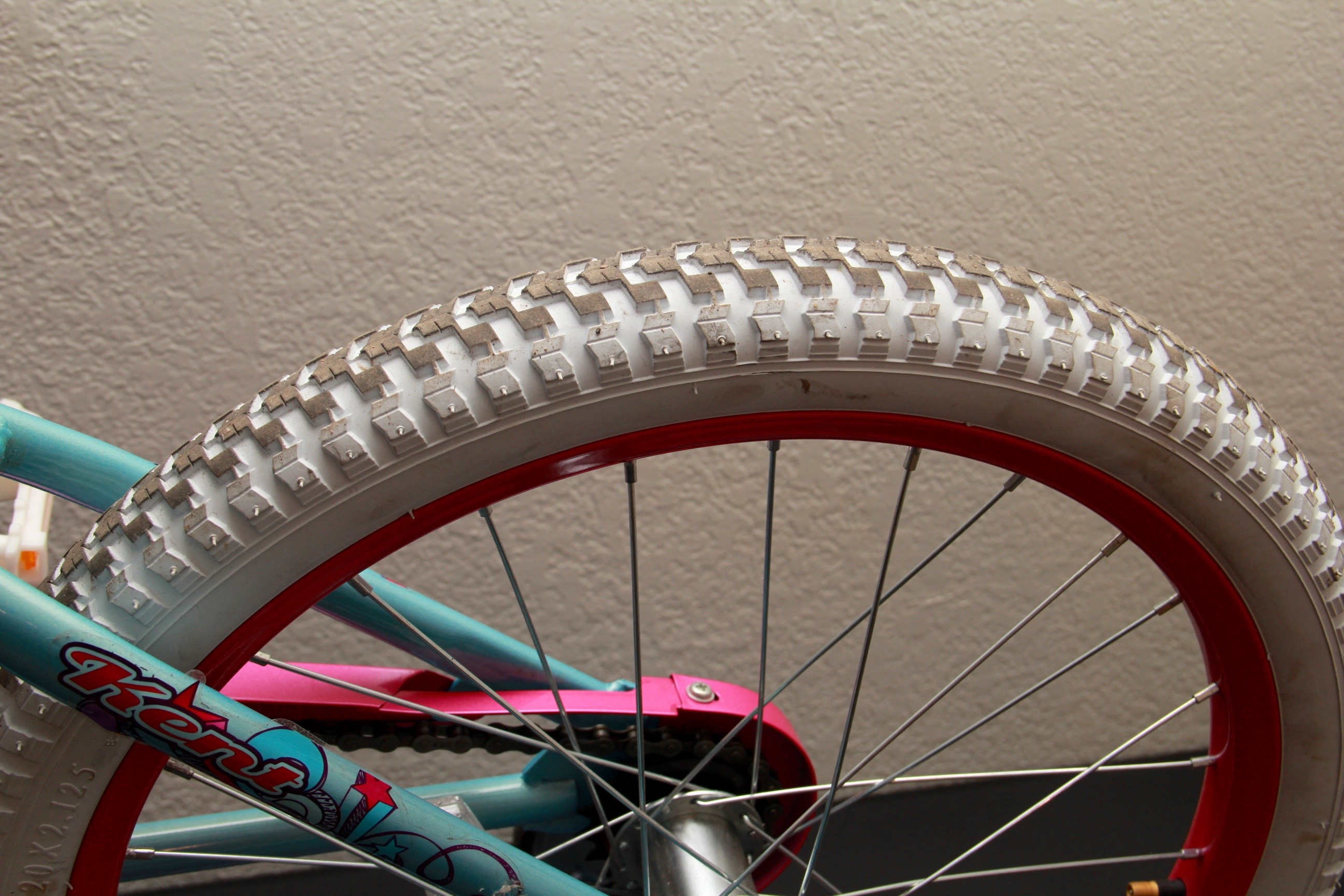 Childs 20" Kent Lucky Star Bicycle