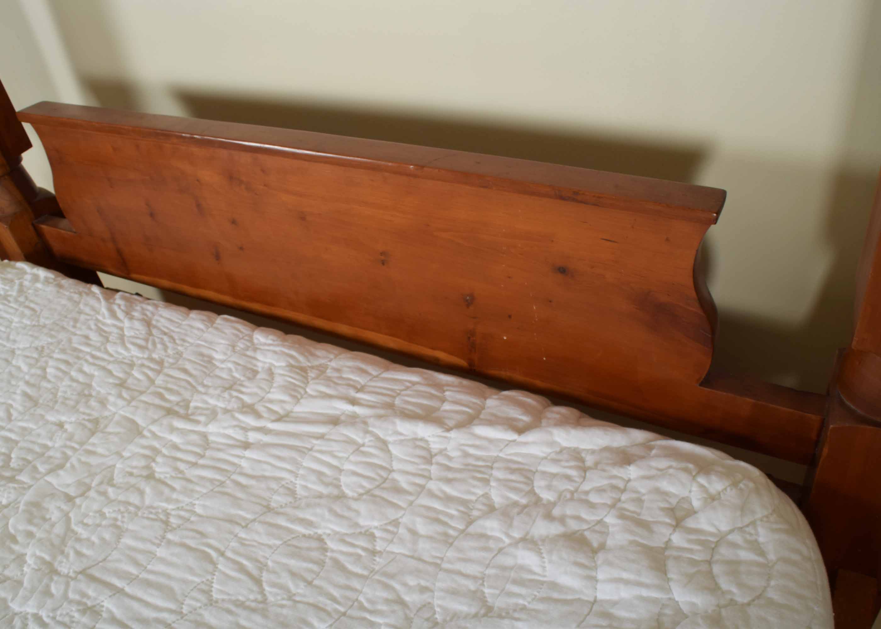 Cherry Cannonball Full Size Four Poster Bed