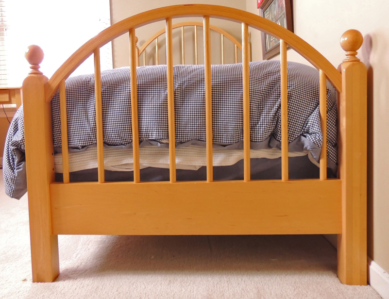Simmons Little Folks Maple Twin Bed Frame