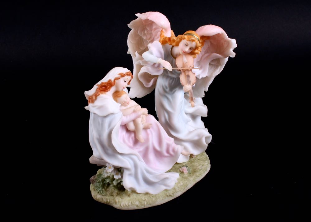 Seraphim Classics Birth of Jesus Angel Figurines