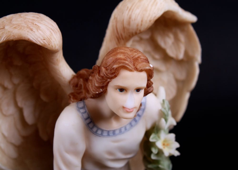 Seraphim Classics Birth of Jesus Angel Figurines