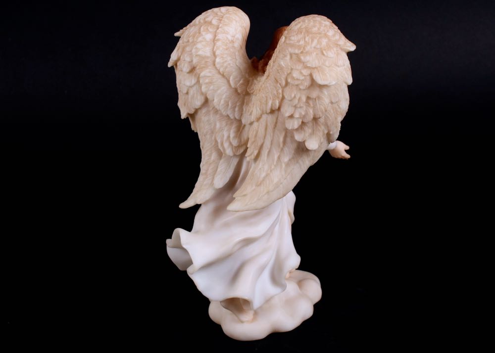 Seraphim Classics Birth of Jesus Angel Figurines