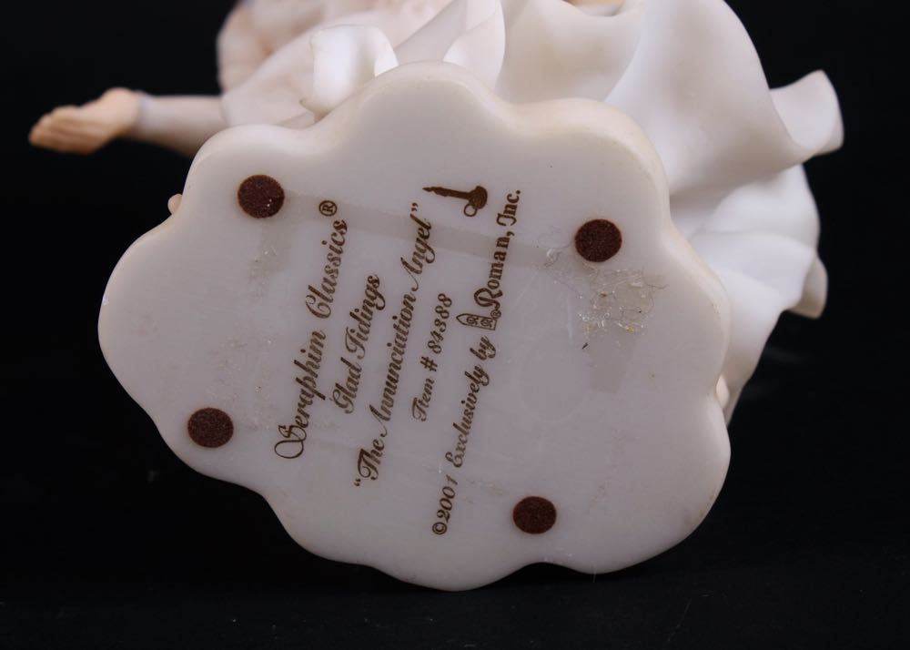 Seraphim Classics Birth of Jesus Angel Figurines