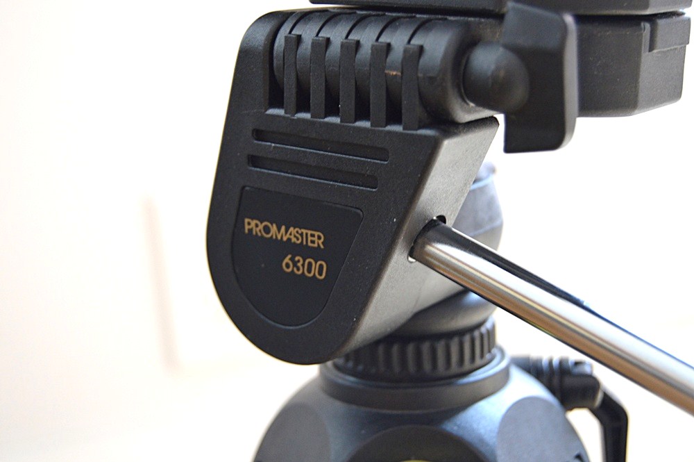 Promaster 6300 Spotting Zoom Telescope with Tripod