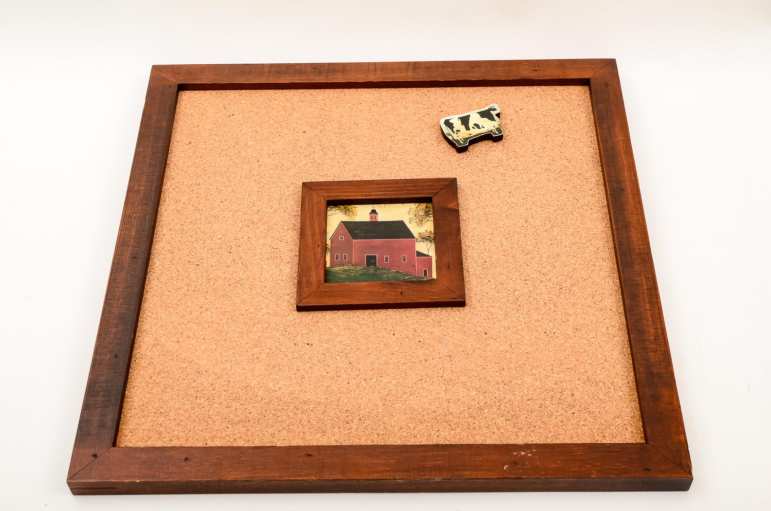 Collection of Country Themed Decor