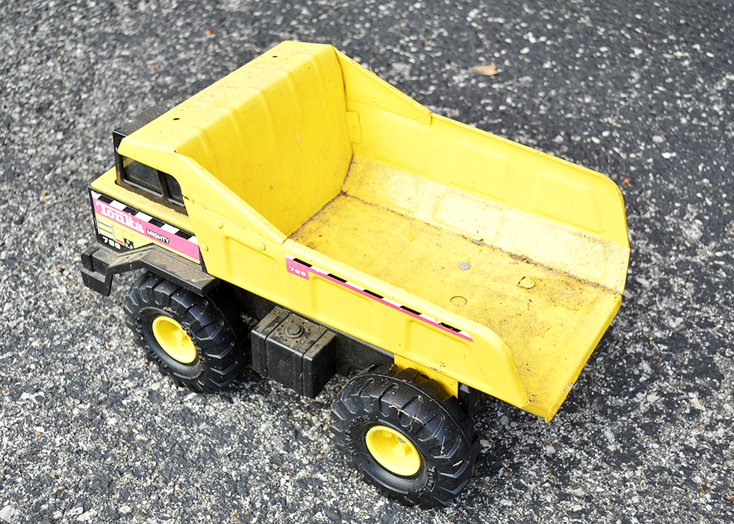 Tonka Mighty 768 Dump Truck
