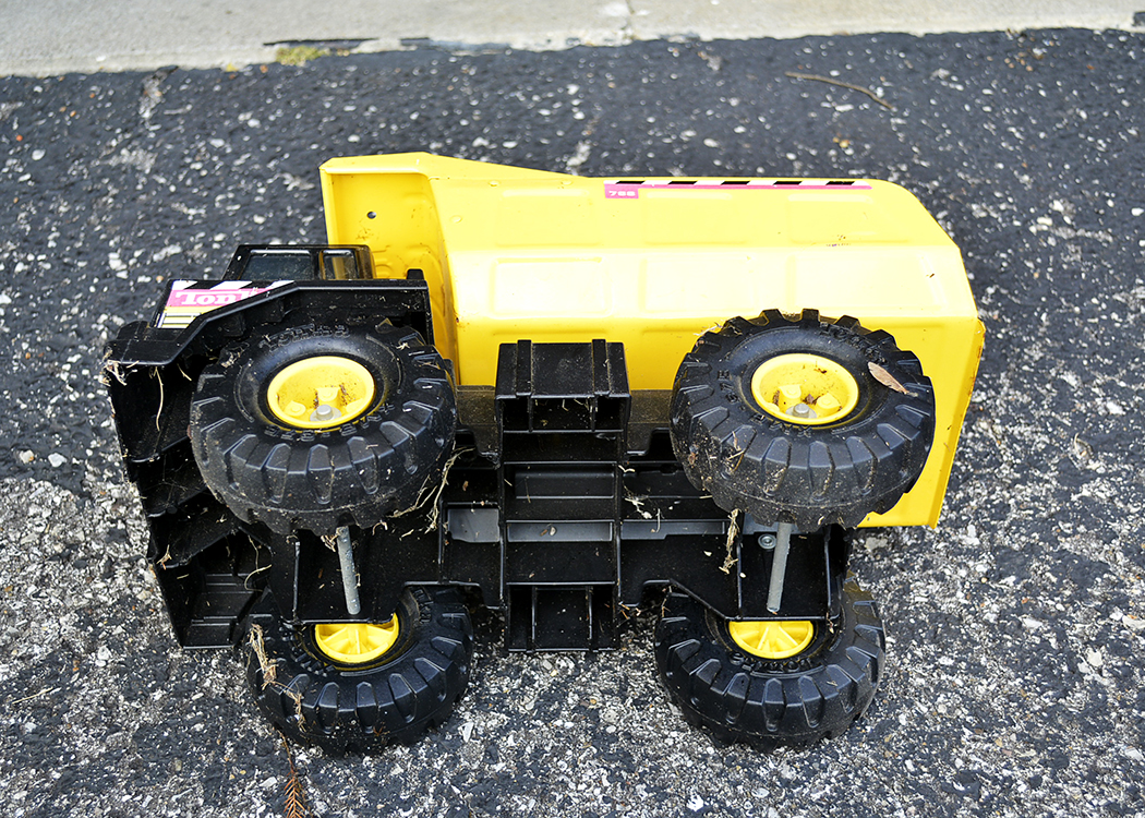 Tonka Mighty 768 Dump Truck