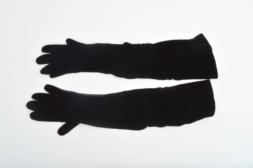 LArge Selection of Womens Winter, Driving, and Fashion Gloves