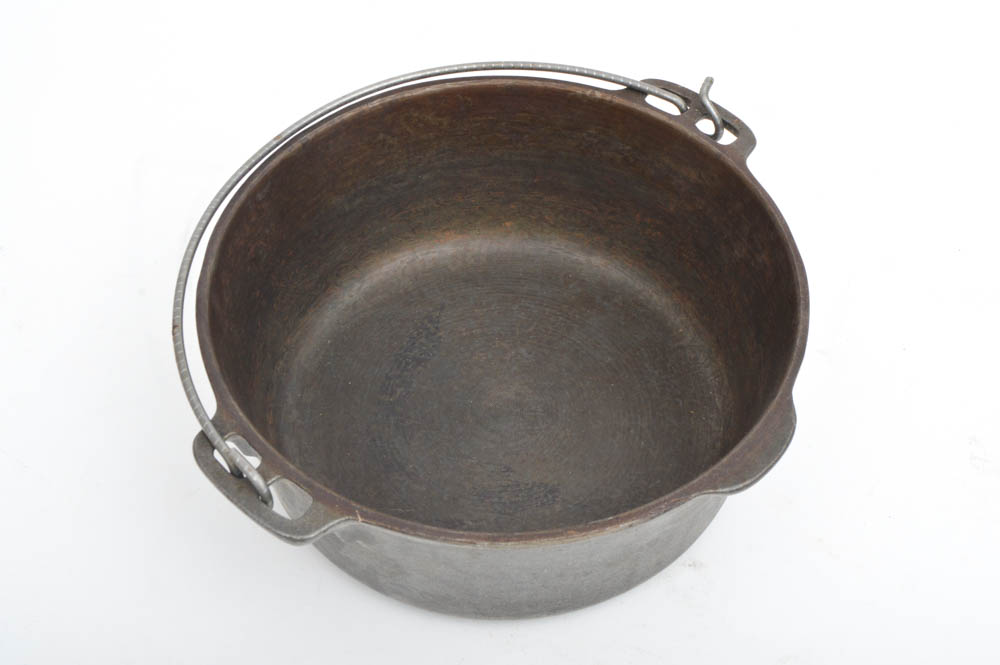 Assortment of Cast Iron Cookware