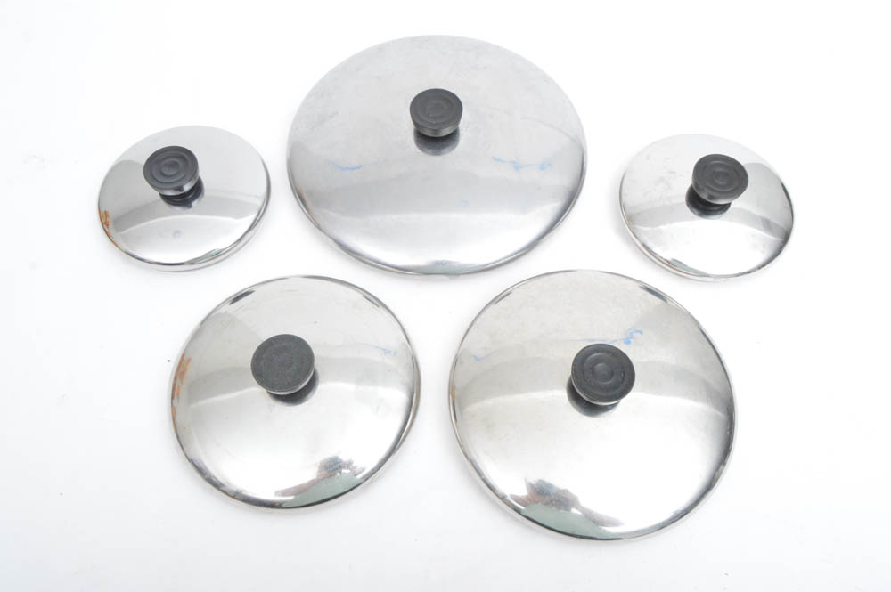 Large Collection of Kitchenware