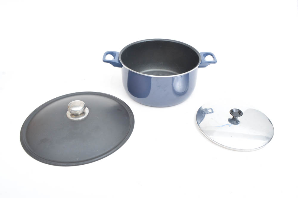 Large Collection of Kitchenware