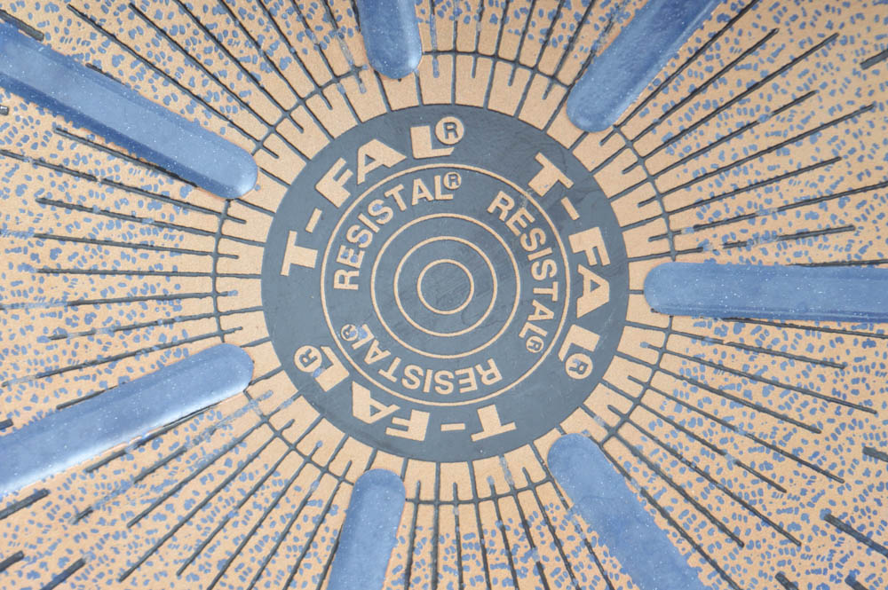 Large Collection of Kitchenware