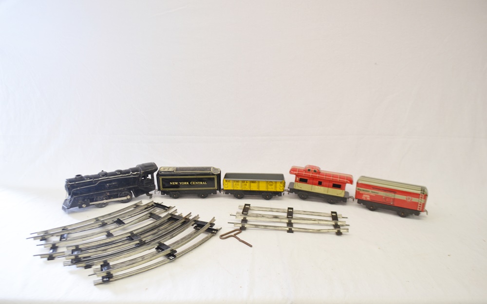 Vintage Marx Wind Up Train Set With Key