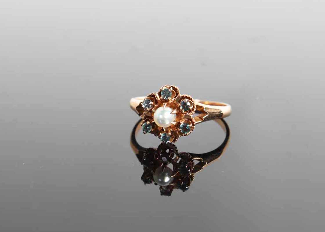 14K Yellow Gold Alexandrite and Pearl Ring