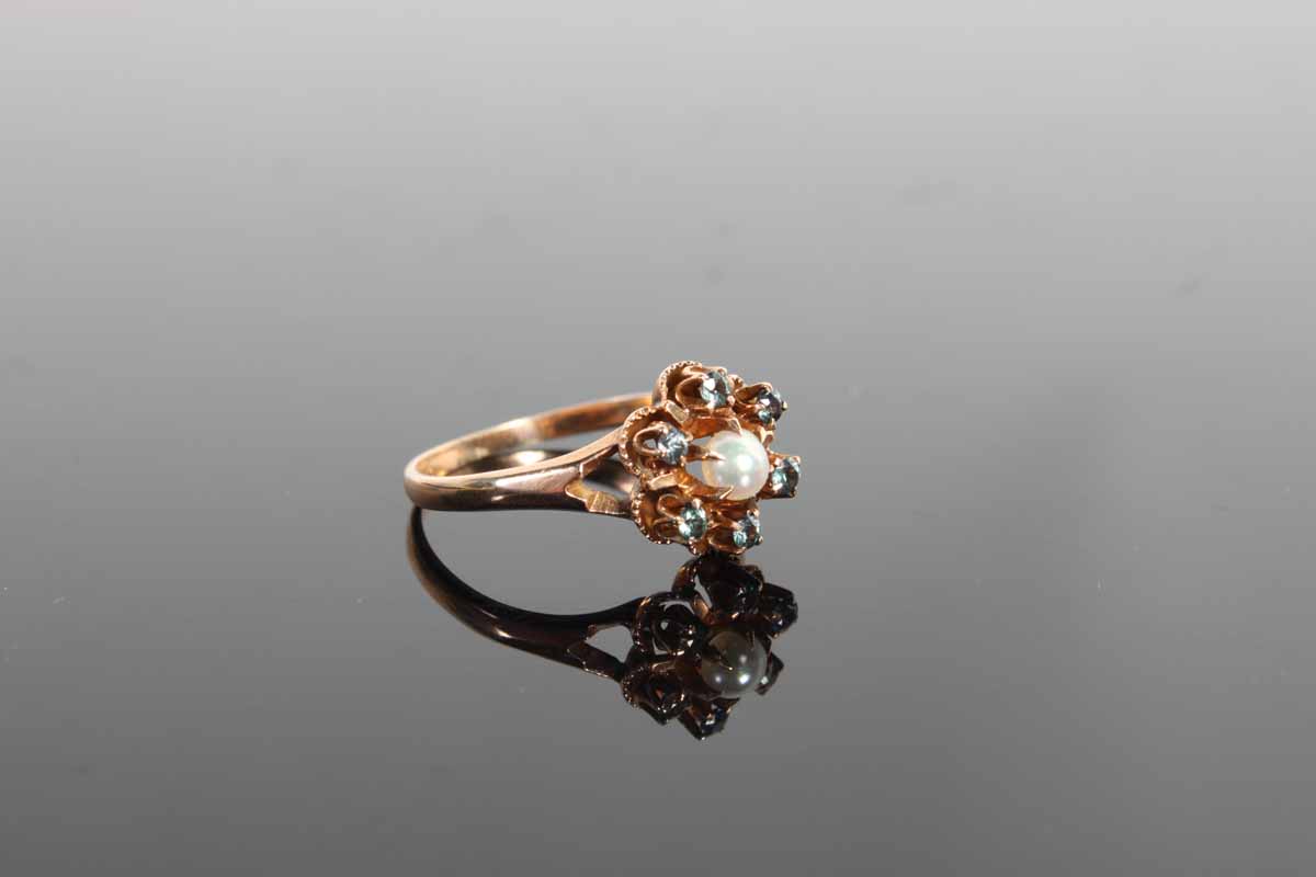 14K Yellow Gold Alexandrite and Pearl Ring