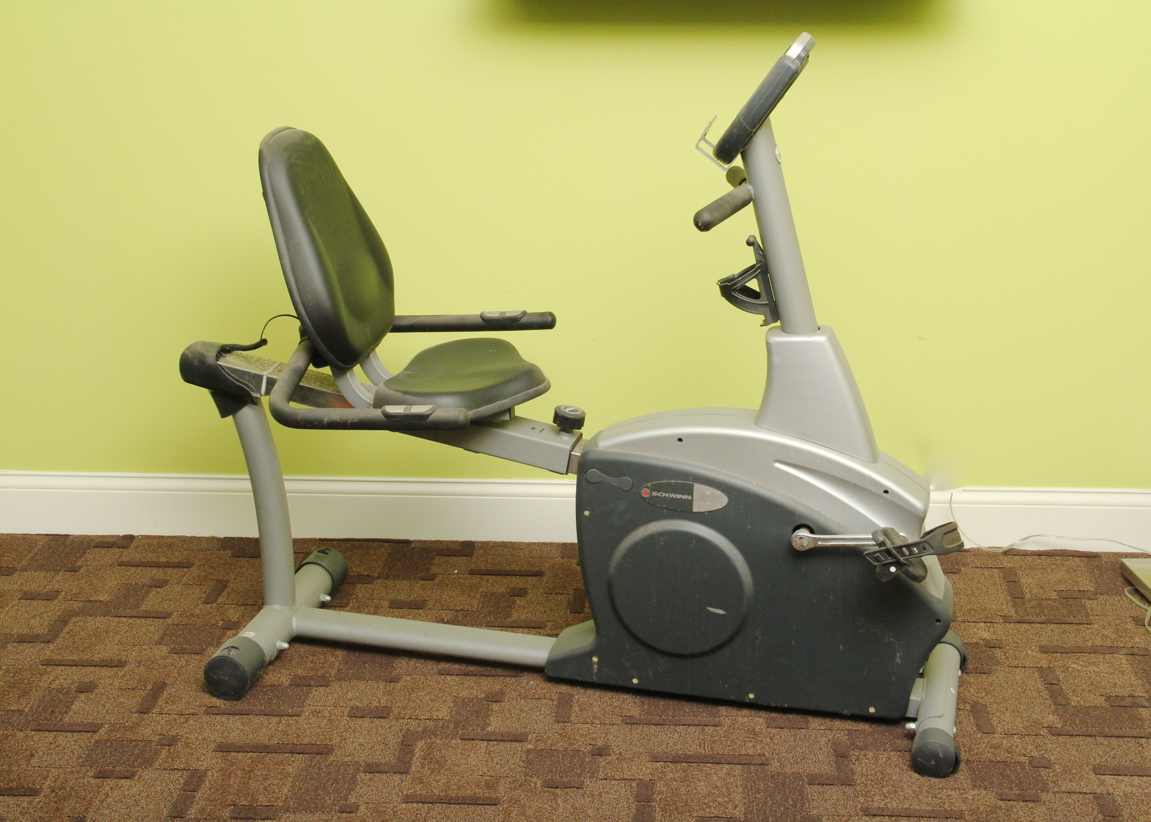 Schwinn 201 Recumbent Exercise Bicycle