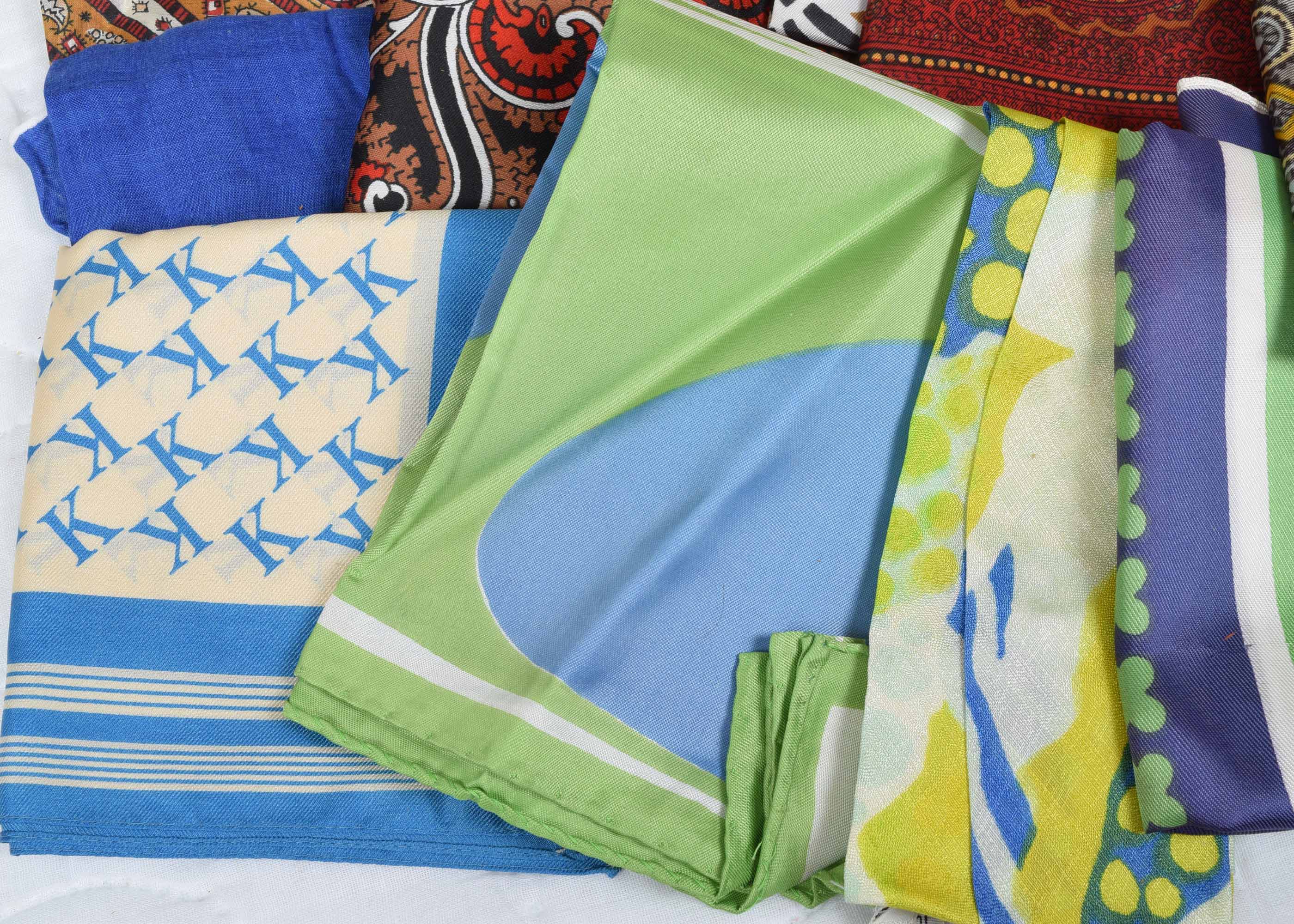 Women's Scarf Assortment