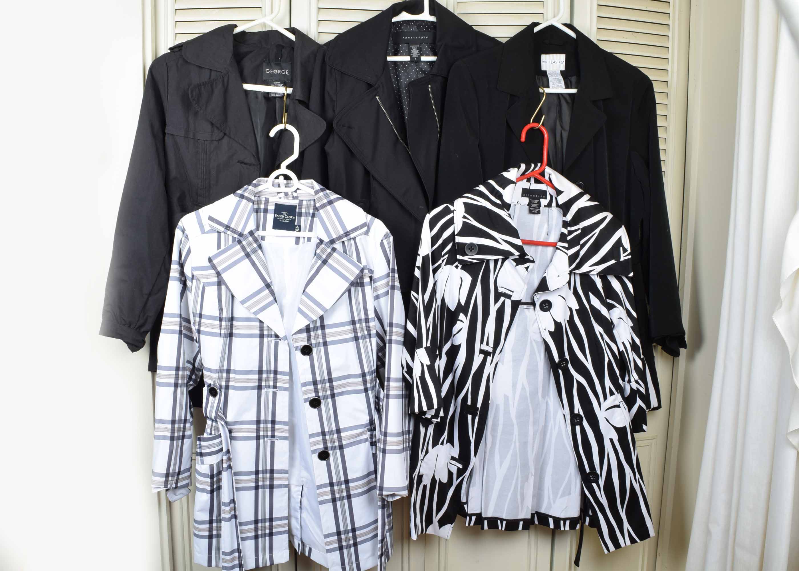Women's Trendy Black and White Raincoats