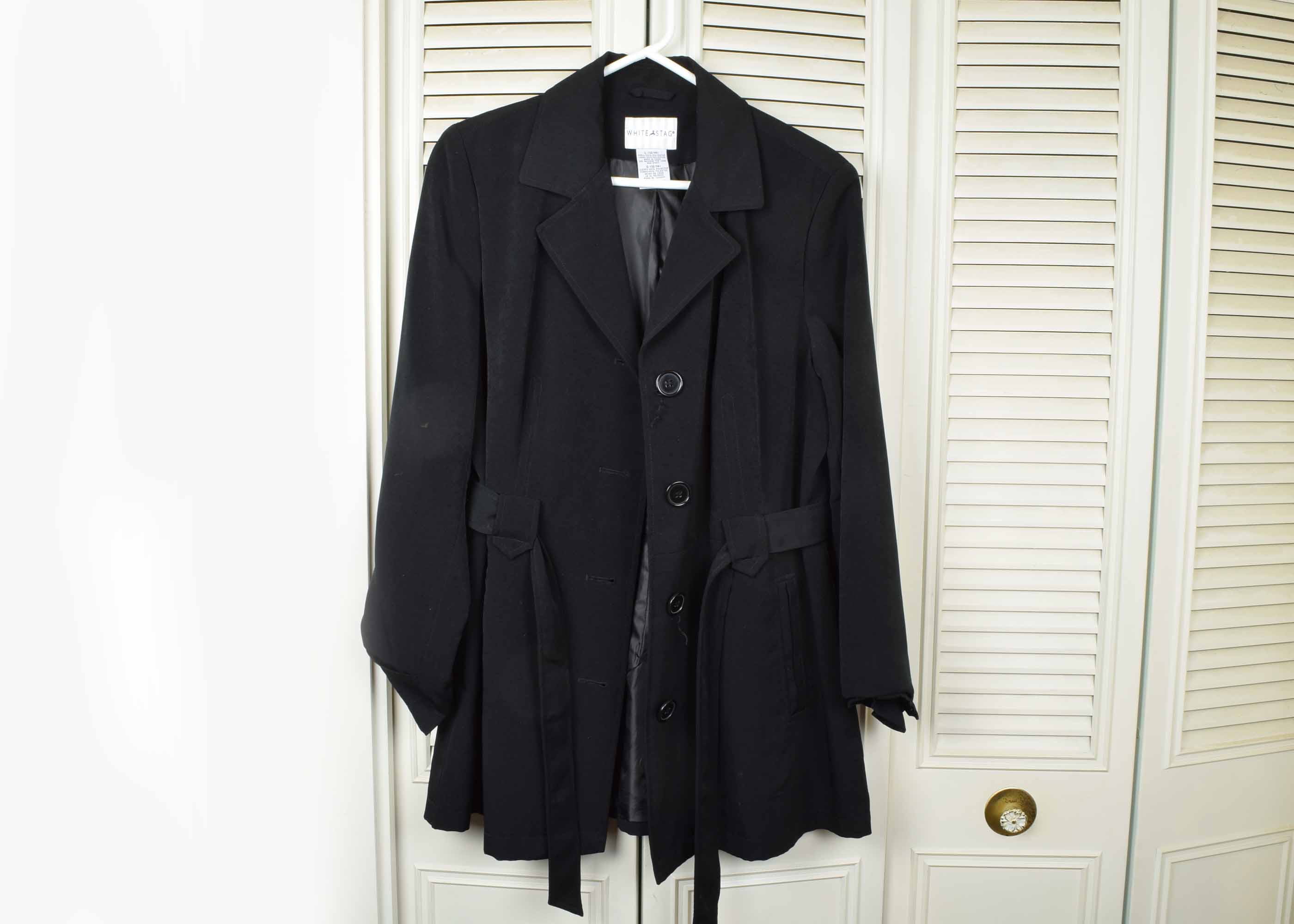 Women's Trendy Black and White Raincoats