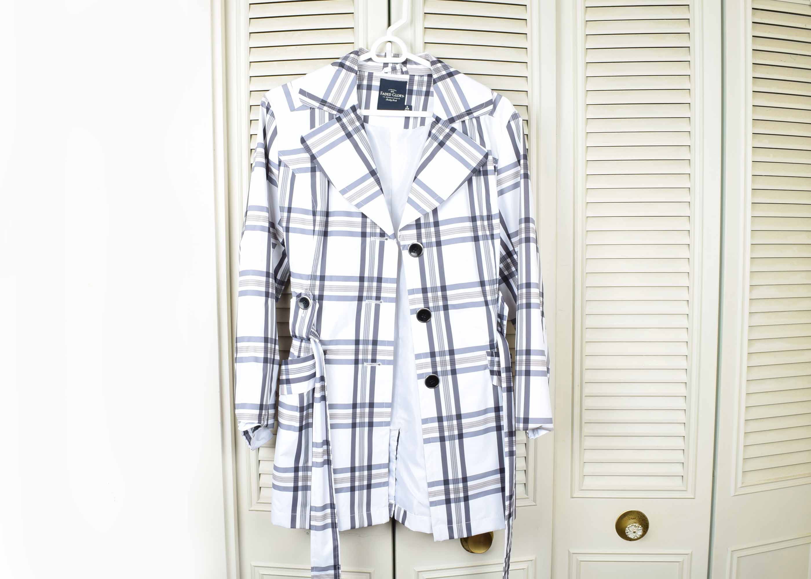 Women's Trendy Black and White Raincoats
