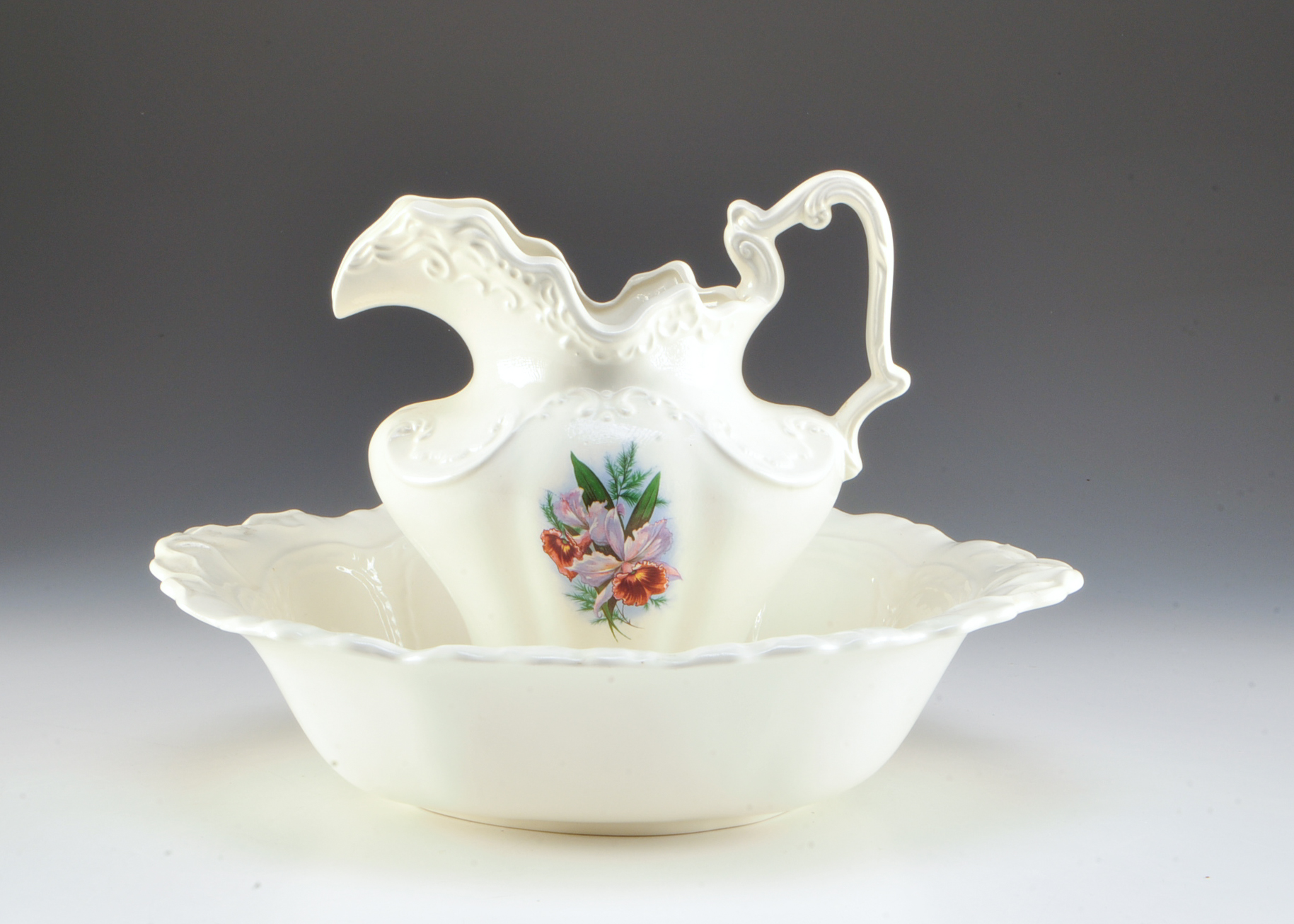 Arnel's Pottery Pitcher and Wash Basin