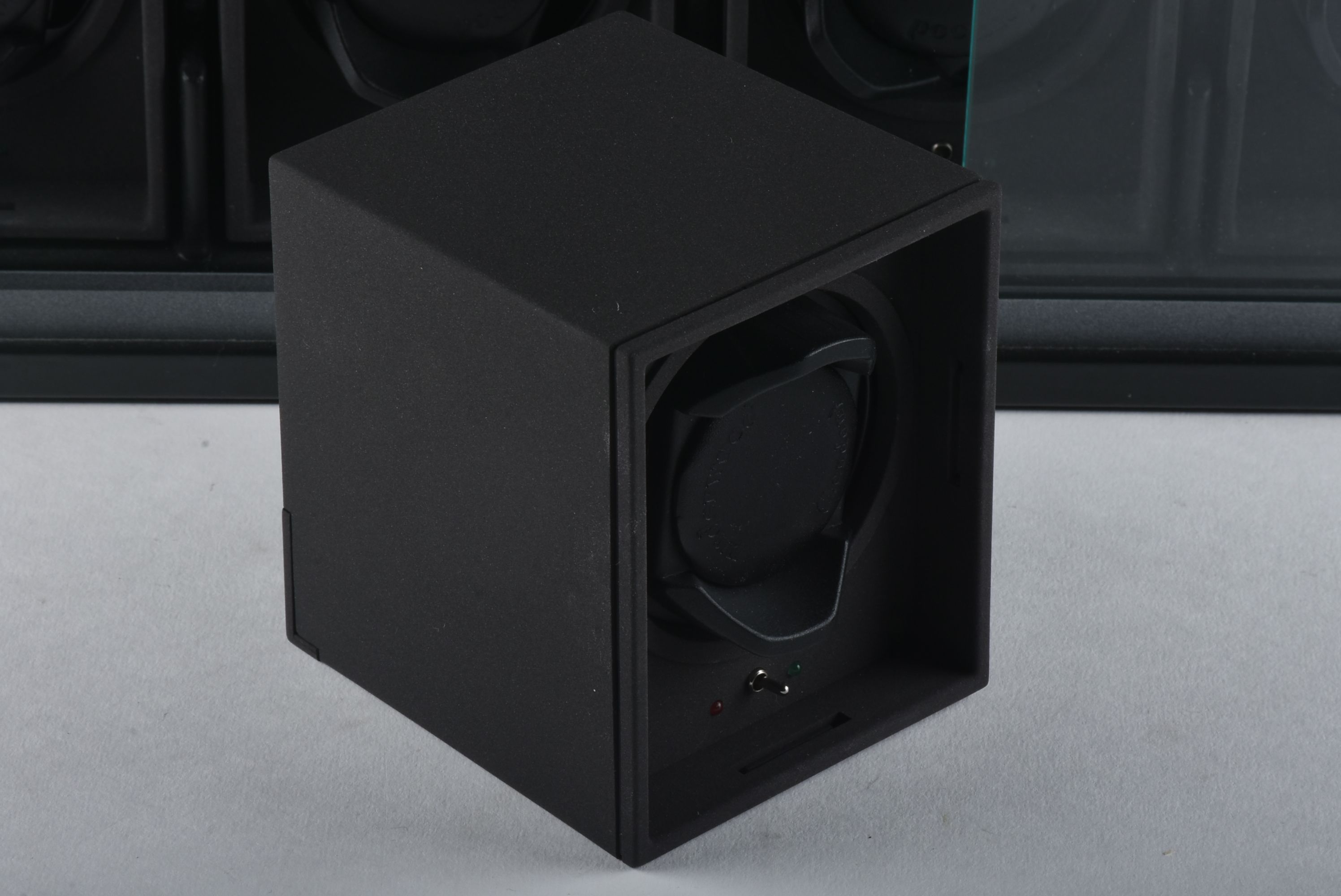 Underwood (London) Black Leather 12 Watch Winder Case