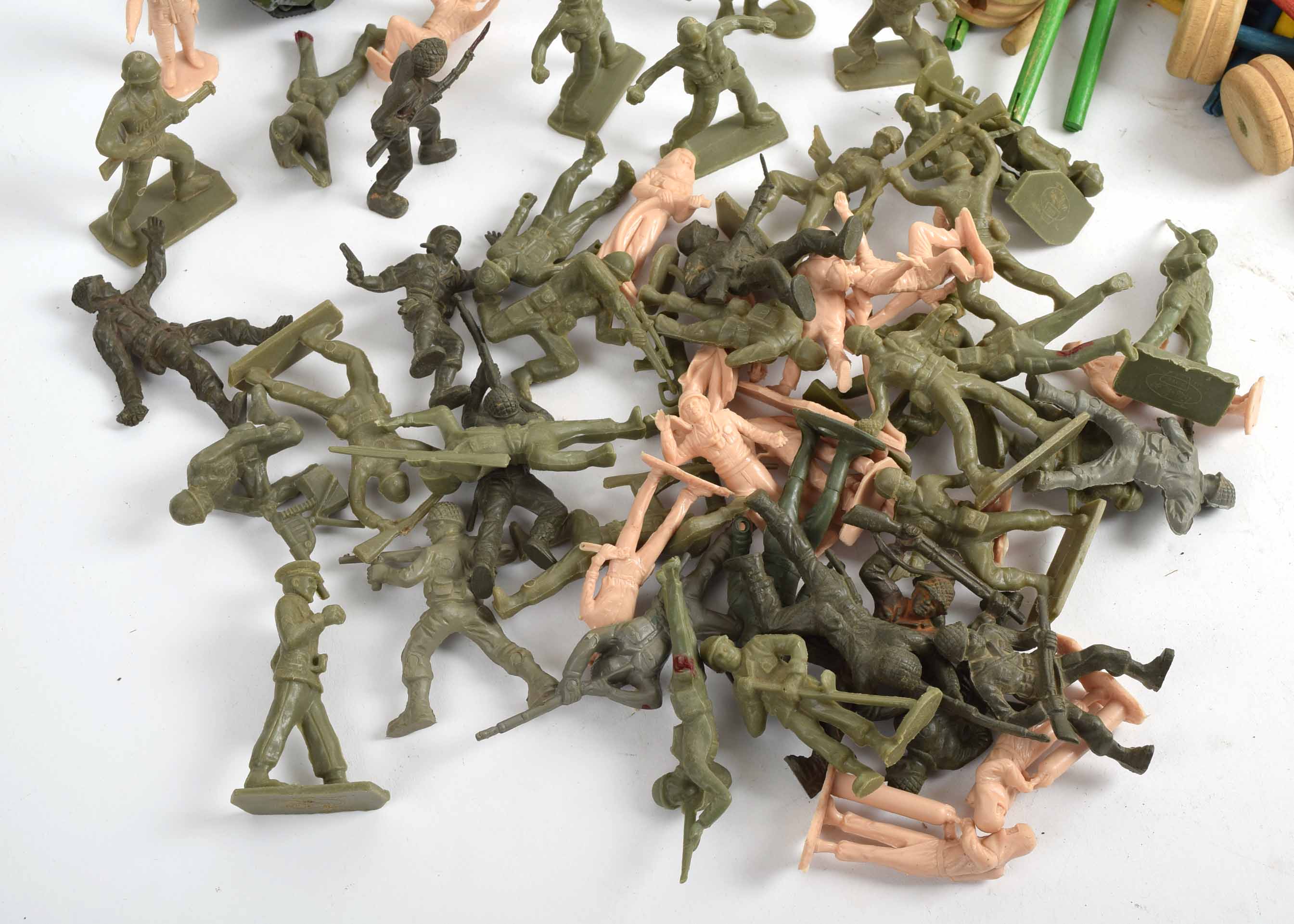 Vintage Tinker Toys and Toy Soldiers