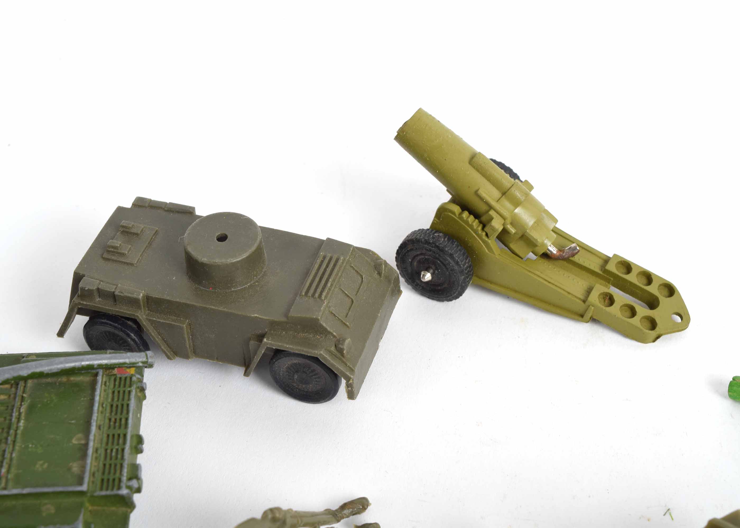 Vintage Tinker Toys and Toy Soldiers