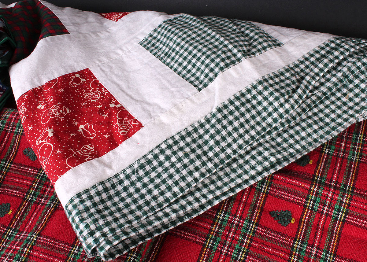 Christmas Tablecloth Collection