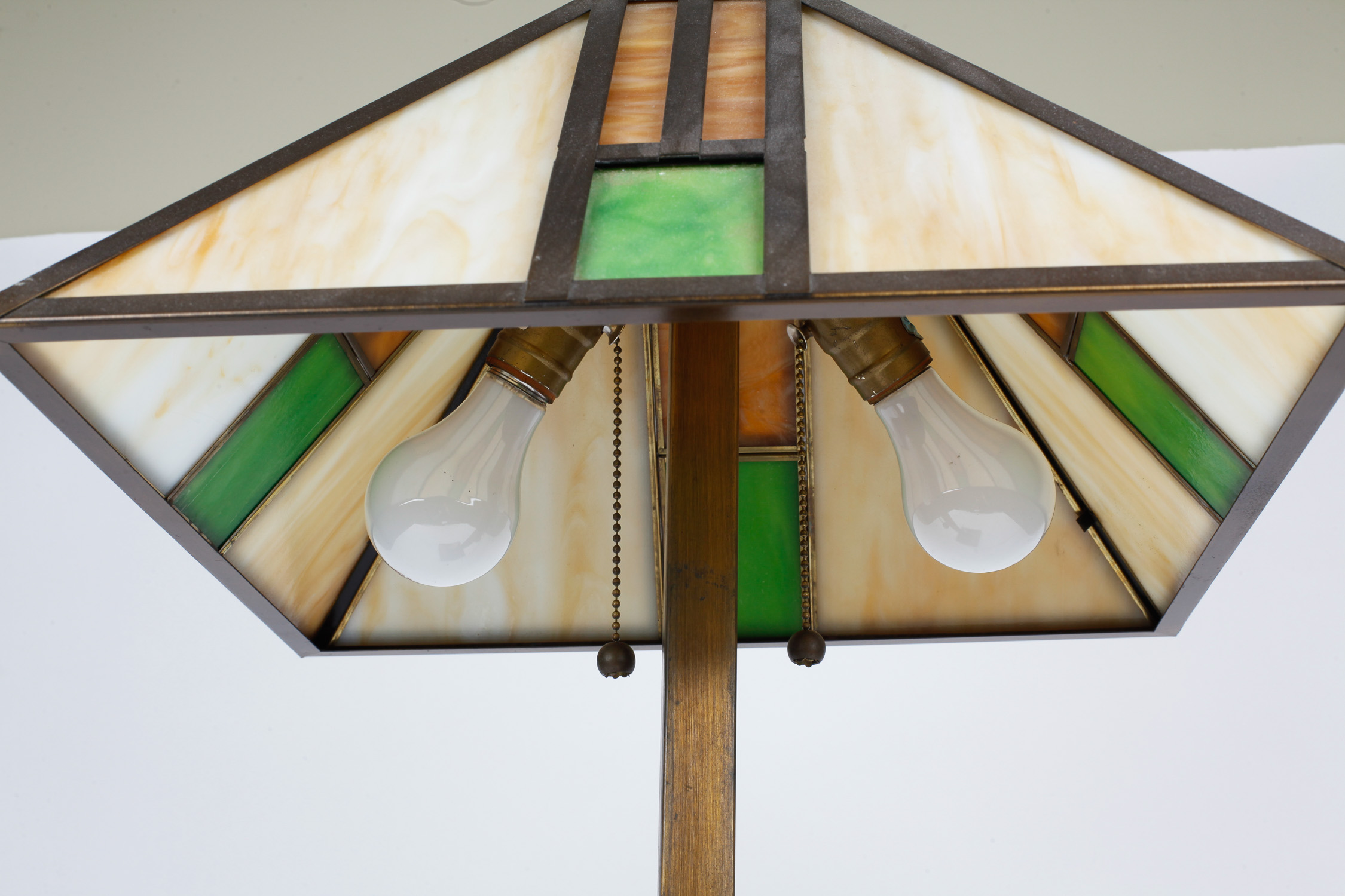 Arts and Crafts Movement Stained Glass Table Lamp