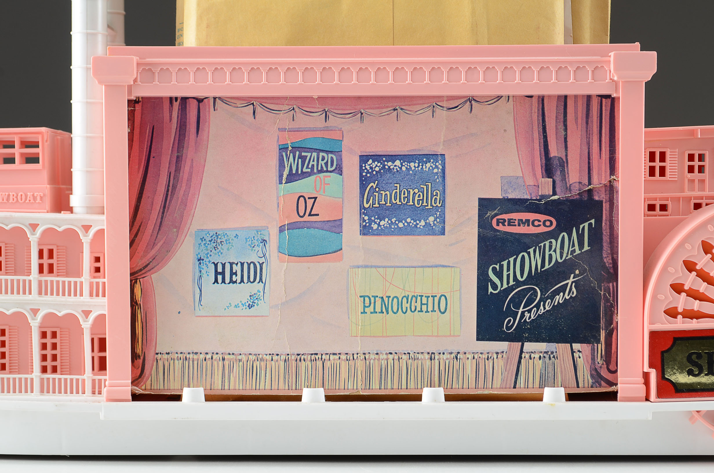 1960 Remco Showboat Play Set