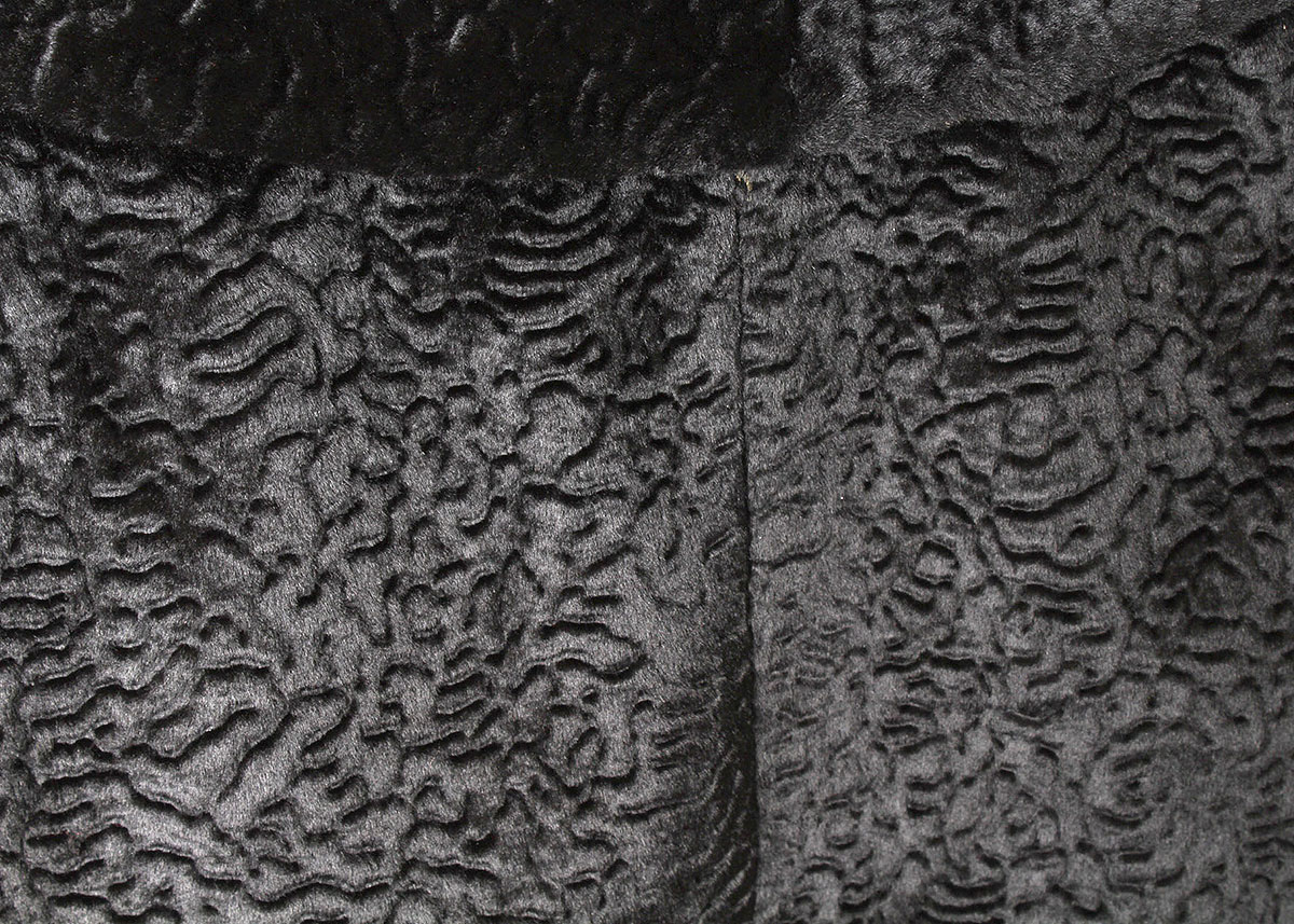 Women's Vintage Faux Fur Pair