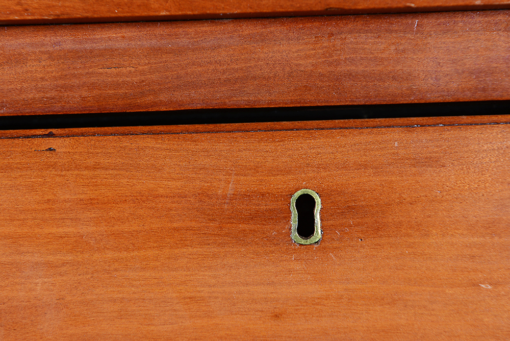 Antique American Federal Cherry Chest of Drawers