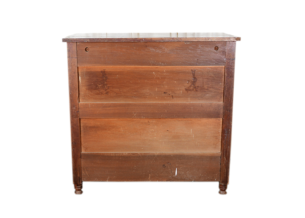 Antique American Federal Cherry Chest of Drawers