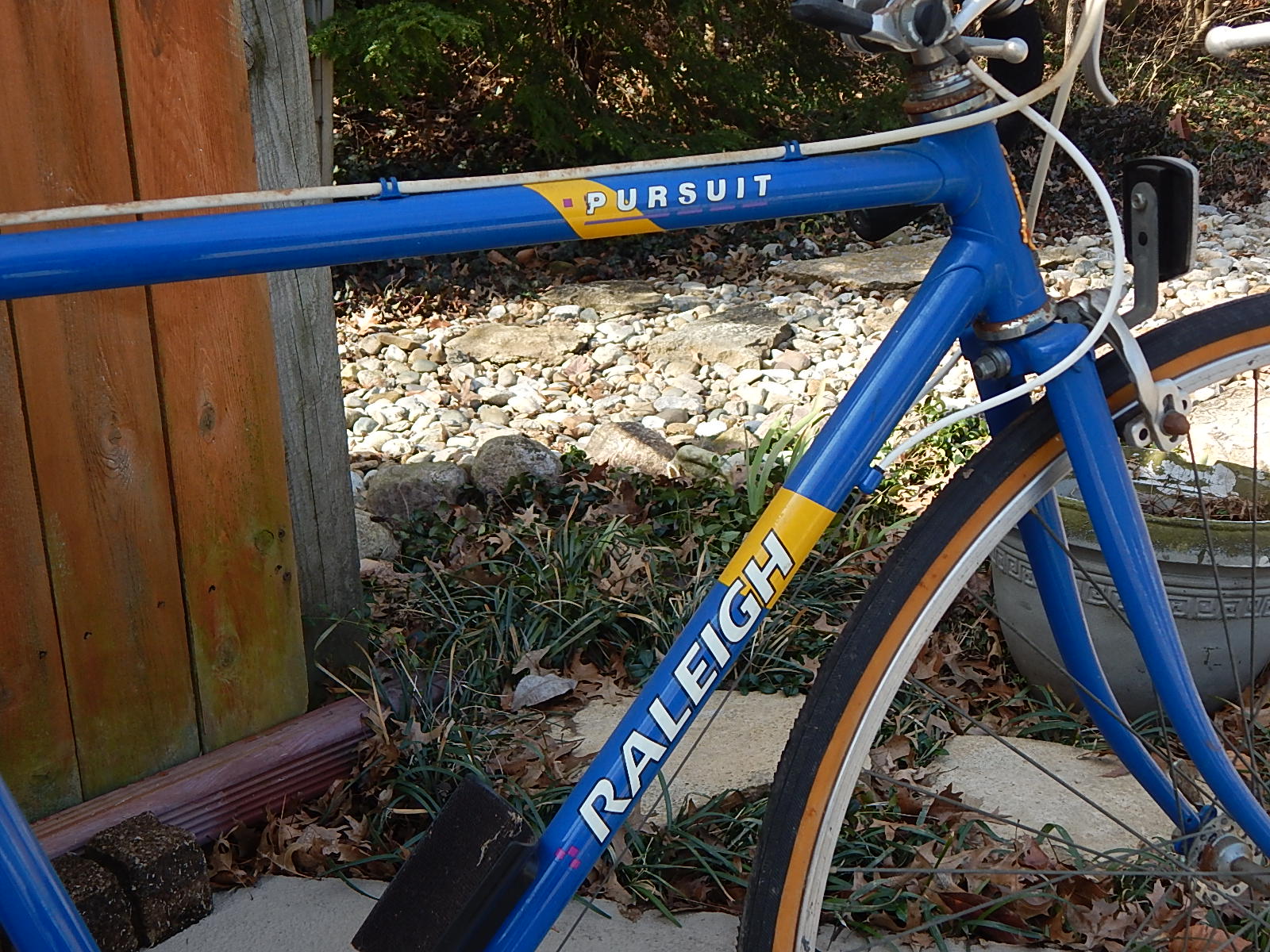 27" Raleigh 'Pursuit' 12 Speed Bicycle