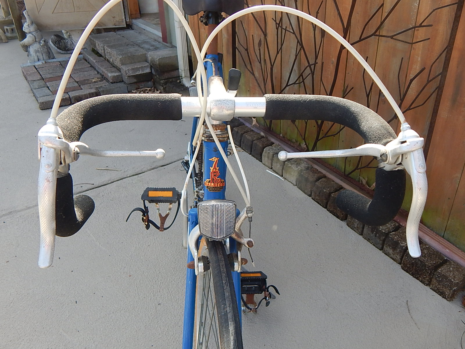 27" Raleigh 'Pursuit' 12 Speed Bicycle