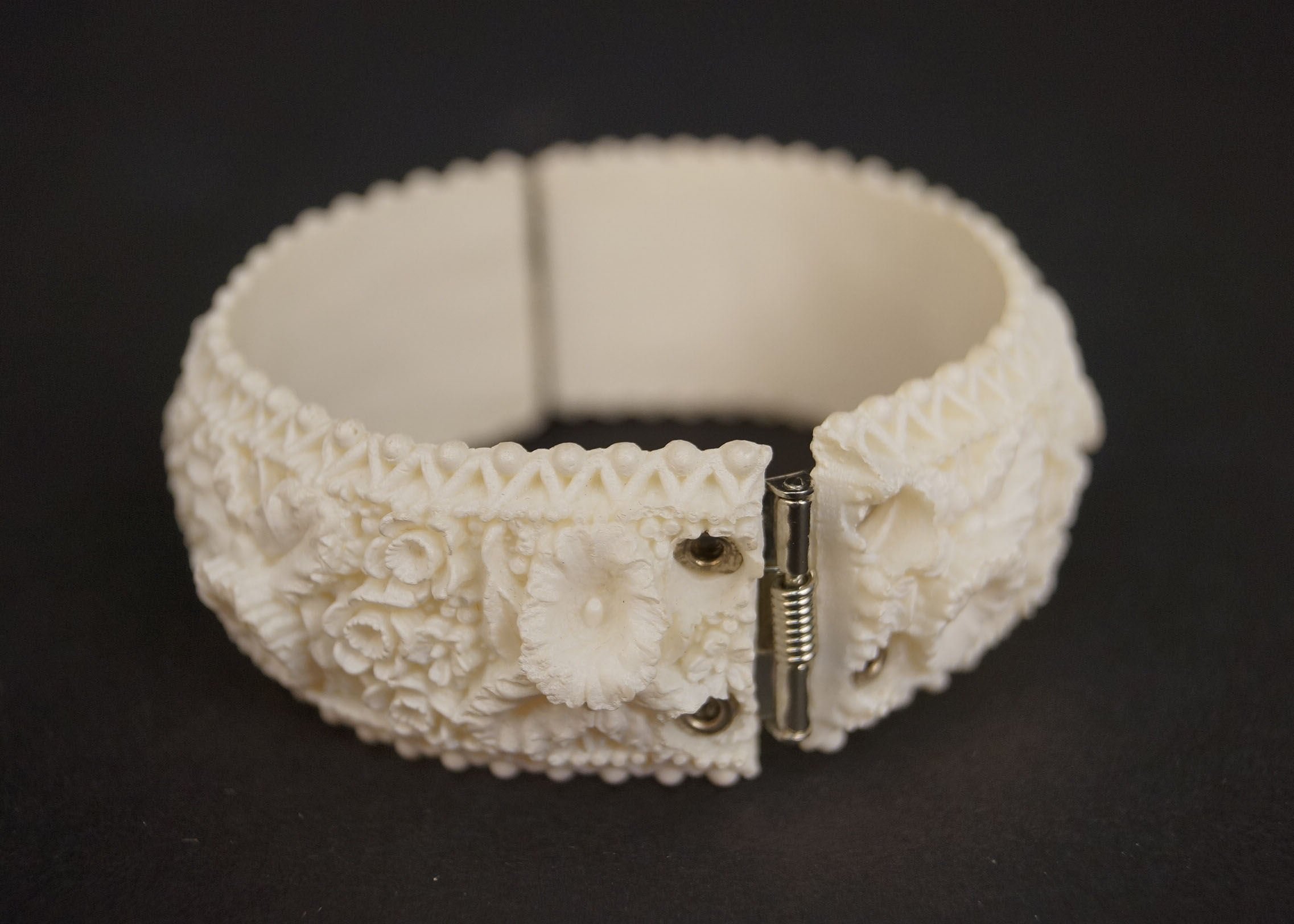 Vintage Set of Celluloid Jewerly