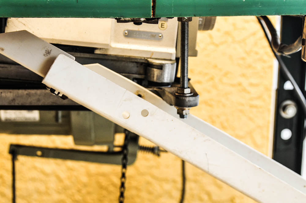 Juki Industrial Serger MO-2512N Class DF6-500